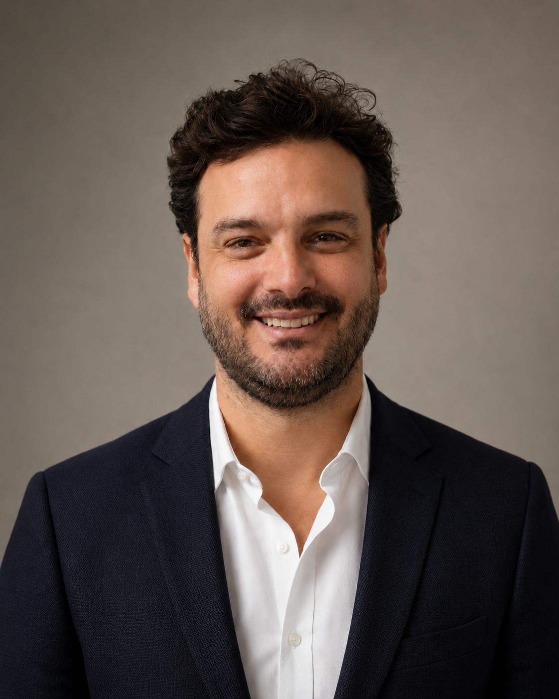 Tesorero: Andrés San Martín Tesorero: Andrés San Martín
